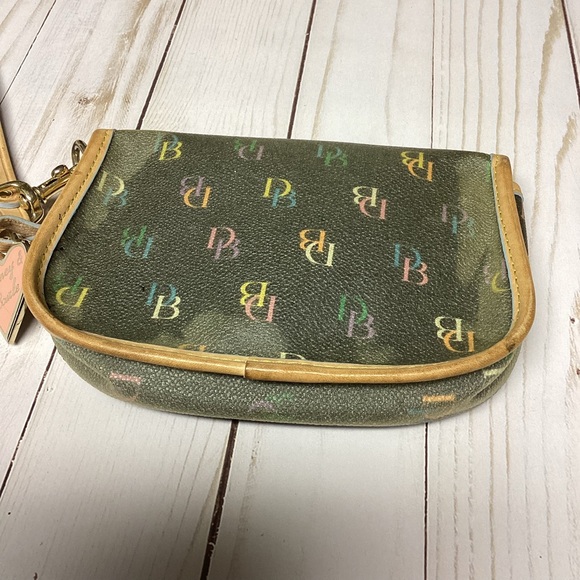 Vintage Dooney & Bourke Wristlet - Picture 5 of 11